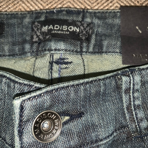 NWT Madison Bootcut Jeans Size 8. - Picture 10 of 10